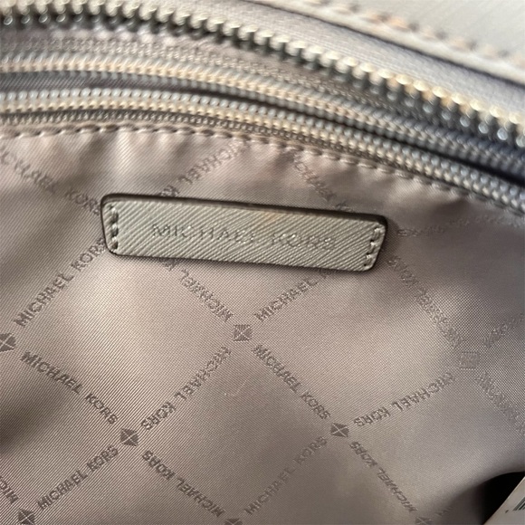 Michael Kors Selma Stud Medium Top Zip Satchel - Picture 4 of 6